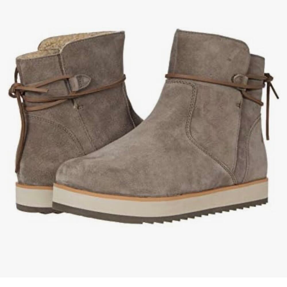 Merrell Juno Bluff Polar Boots Size 10 Beige Suede Waterproof Pull On Winter